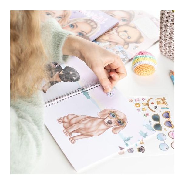 TOPModel Dress Me Up Stickerbook DOGGY