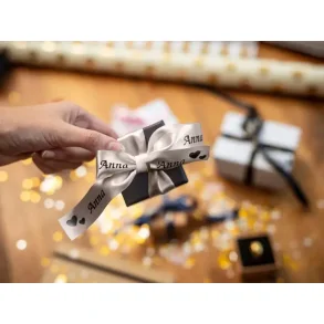 Brother TZe Satinbnd - 24mm x 4m, Slv (sort skrift)