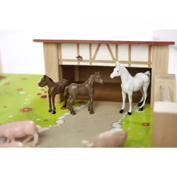 Eichhorn Bondeg�rd | Lille |