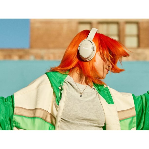 BOSE QuietComfort Headphones, White