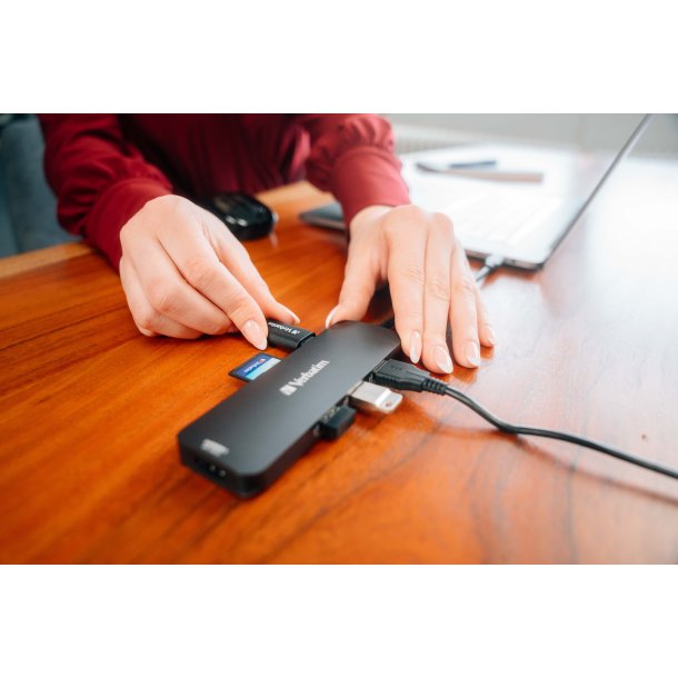 USB-C Pro Multiport Hub 8 Port CMH-08