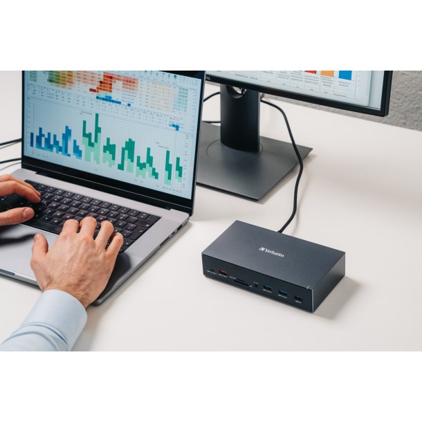 USB-C Pro Docking Station 17 Port CDS-17