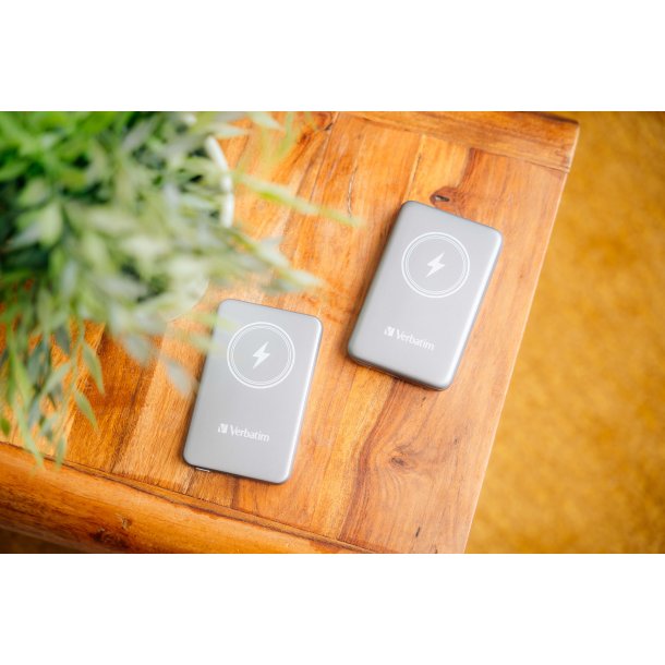 Charge &acute;n&acute; Go Magnetic Wireless Powerbank 10000, Grey