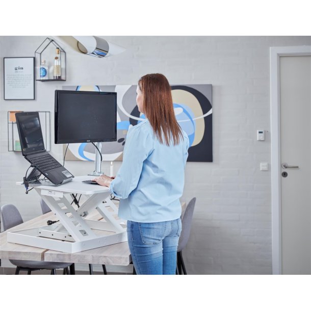 Steppie h�ve/s�nkebord NYT DESIGN