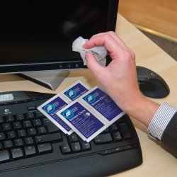 Sk�rmrens v�d- og t�rservietter (20stk)