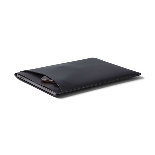 UltraSlim Sleeve incl strap MacBook 13/14&#146;' M1/M2 2021 Black