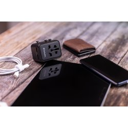 Universal Travel Adapter UTA-01 with 2xUSB Charger